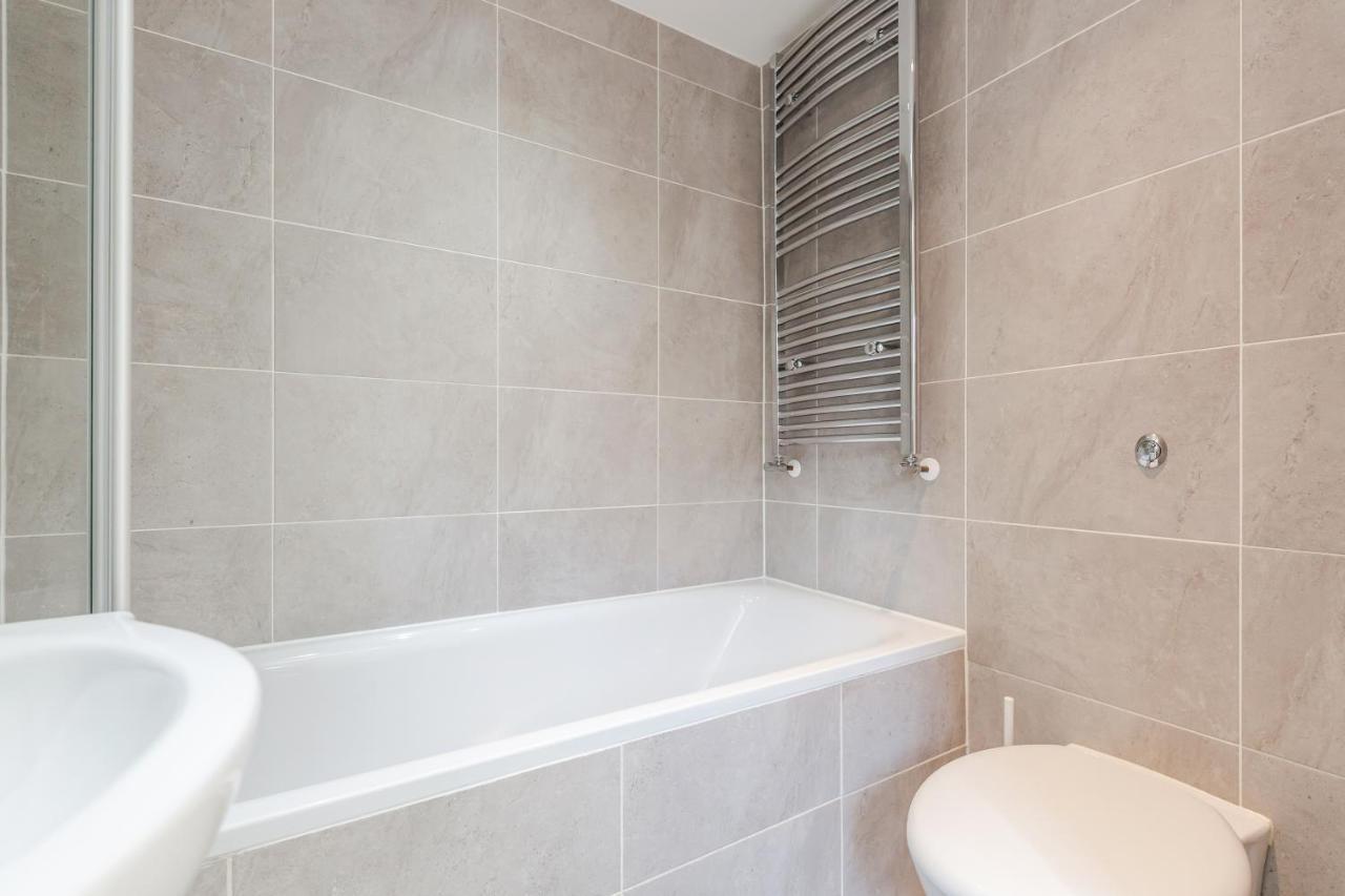2 Bedrooms Serviced Apartment Excel Exhibition Centre, O2 Arena, Stratford Olympic City, Forest Gate, Central 런던 외부 사진