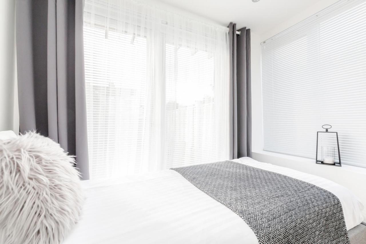 2 Bedrooms Serviced Apartment Excel Exhibition Centre, O2 Arena, Stratford Olympic City, Forest Gate, Central 런던 외부 사진