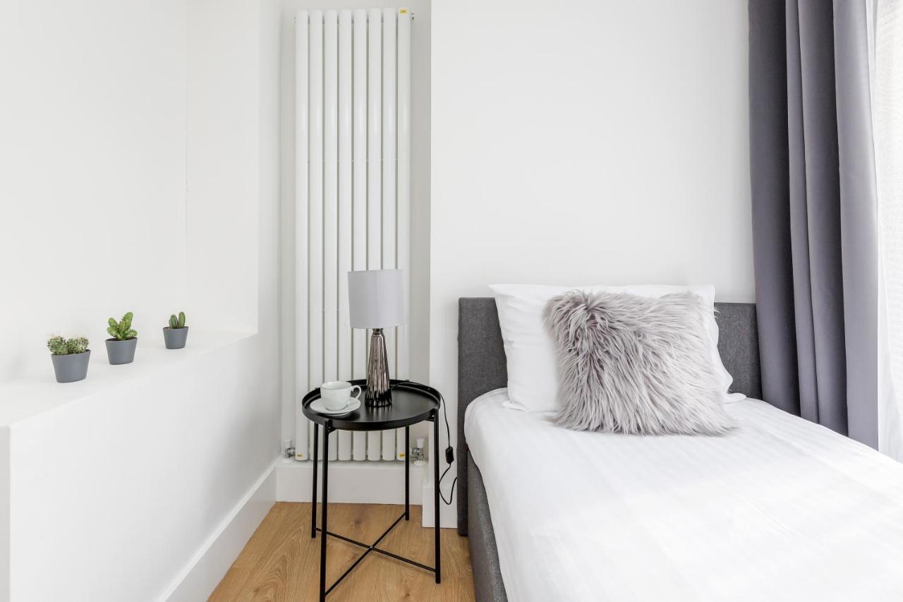 2 Bedrooms Serviced Apartment Excel Exhibition Centre, O2 Arena, Stratford Olympic City, Forest Gate, Central 런던 외부 사진